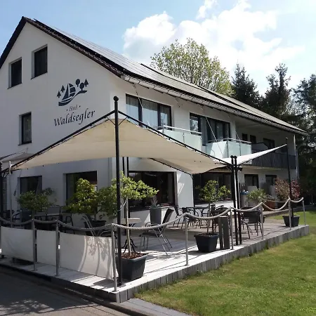 Garni Waldsegler 3*